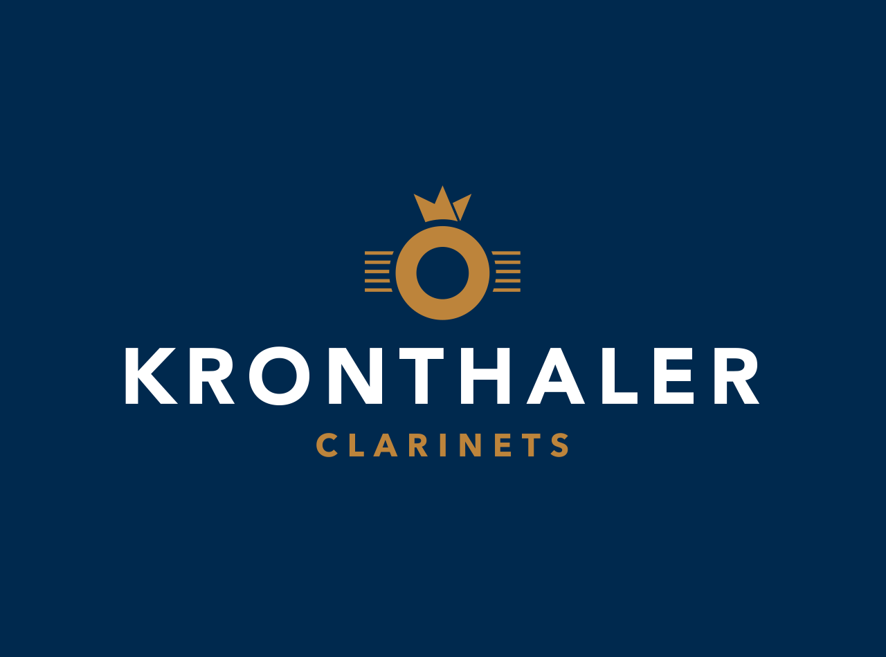 Logo auf blauem Hintergrund für Kronthaler Clarinets